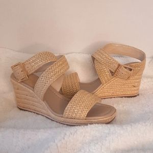 ENZO ANGIOLINI strappy sandals. Sz 8,new